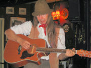 Seth Pitt on guitar at Fox & Badger, Wellow (17 July 2005)